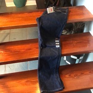 Woman’s Levi’s/NWT